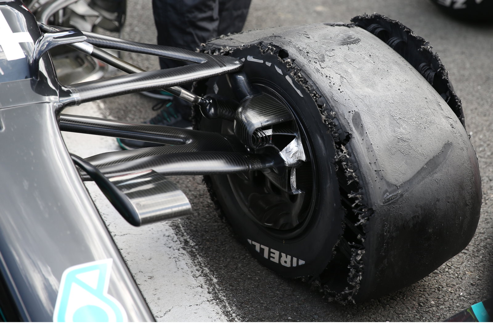 F1 British GP: Lewis Hamilton’s “heart nearly stopped” after puncture